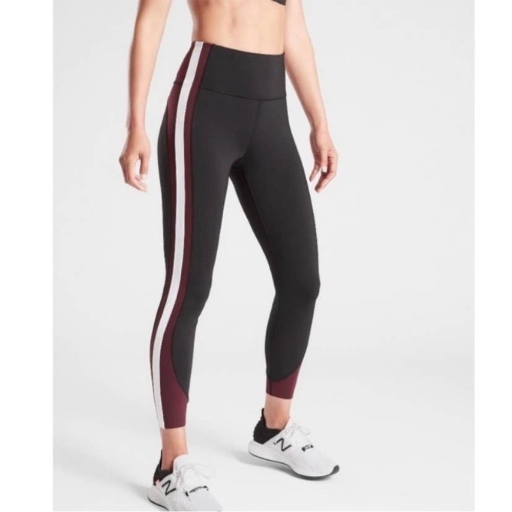 M24 Athleta Crunch 7/8 Tight Red Black Leggings Women’s